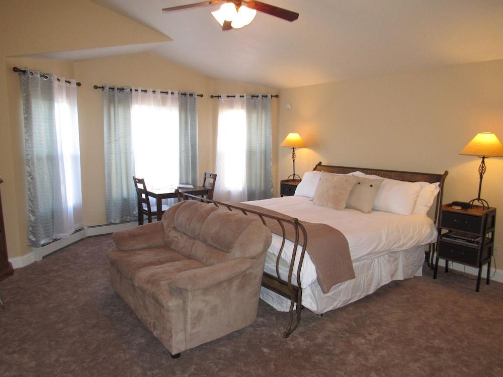 Castle Creek Bed And Breakfast แกรนด์จังค์ชัน ภายนอก รูปภาพ